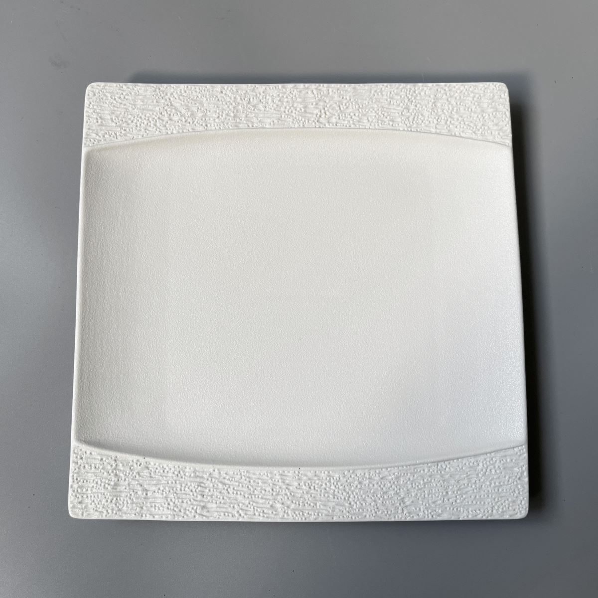 Assiette carrée blanche 'Palace'